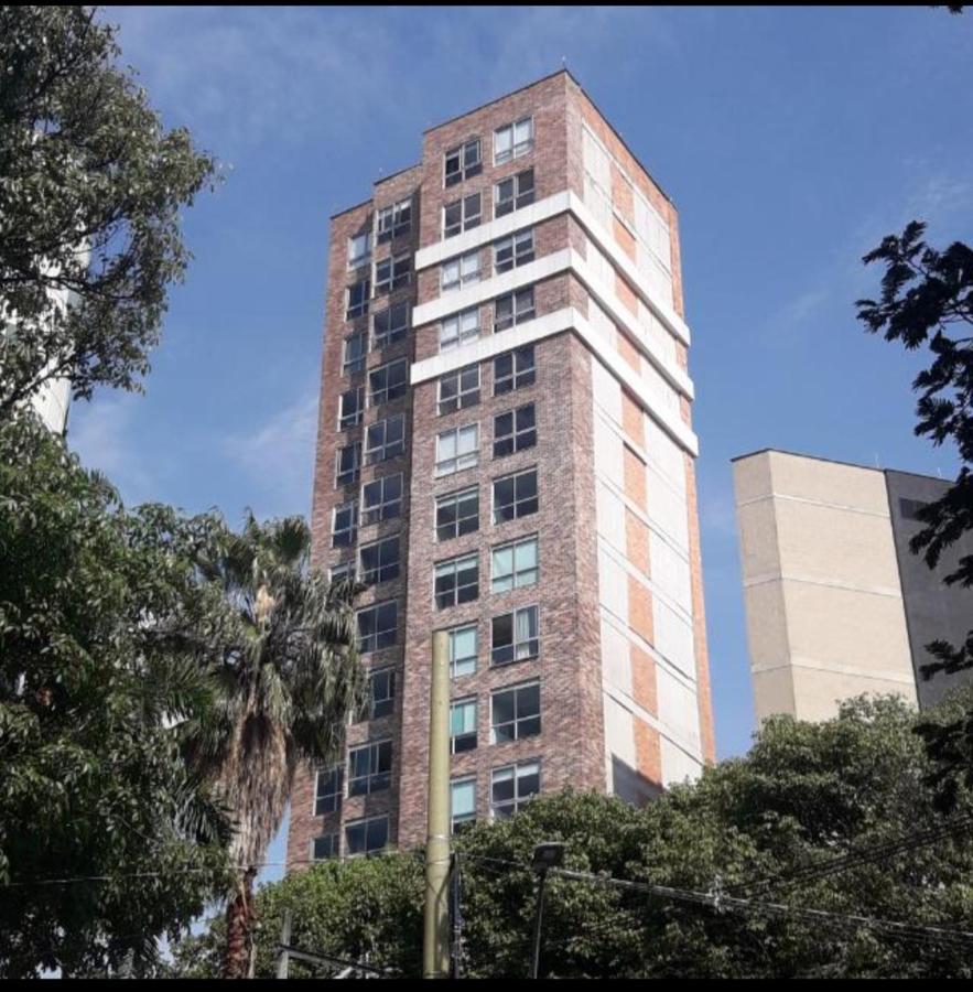 Apartasuite Laureles Cmc 麦德林 外观 照片