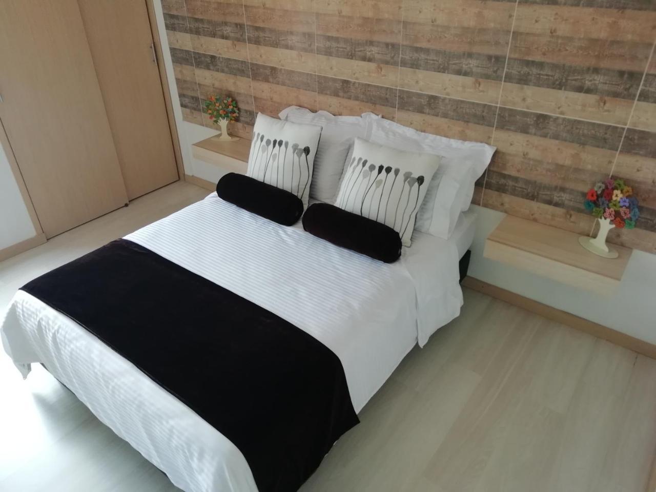 Apartasuite Laureles Cmc 麦德林 外观 照片